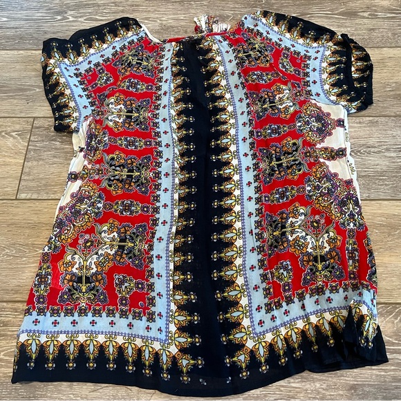 Colorful Patterned Blouse Top - Picture 3 of 3